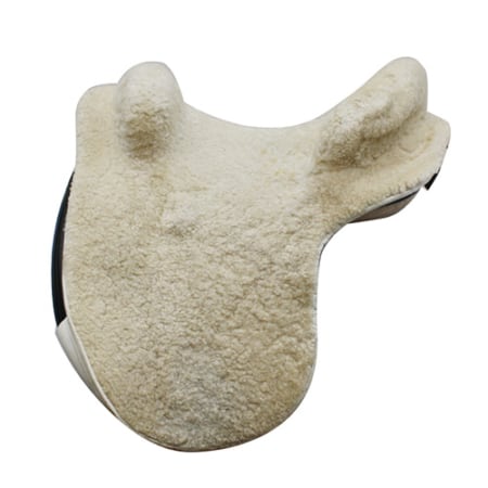 Ludomar Sattel mit Lammfell